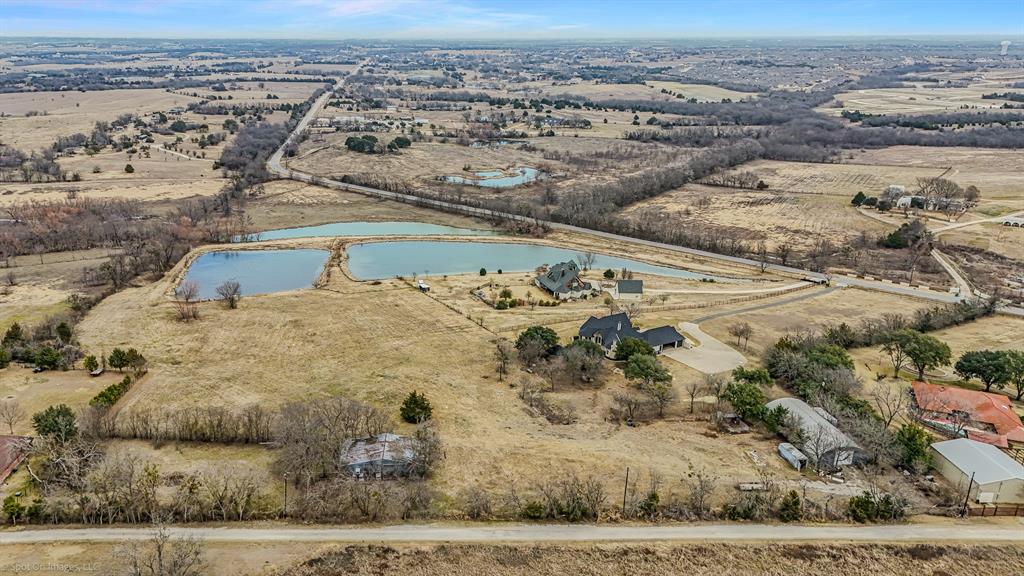 15183 Valley View Forney, TX 75126 - Photo 36 of 38 an aerial view of beach and residential space