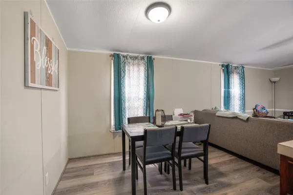 $259,000 | 207 Riverside Street, Highlands, TX 77562