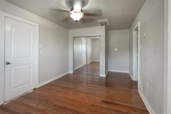 $259,000 | 207 Riverside Street, Highlands, TX 77562