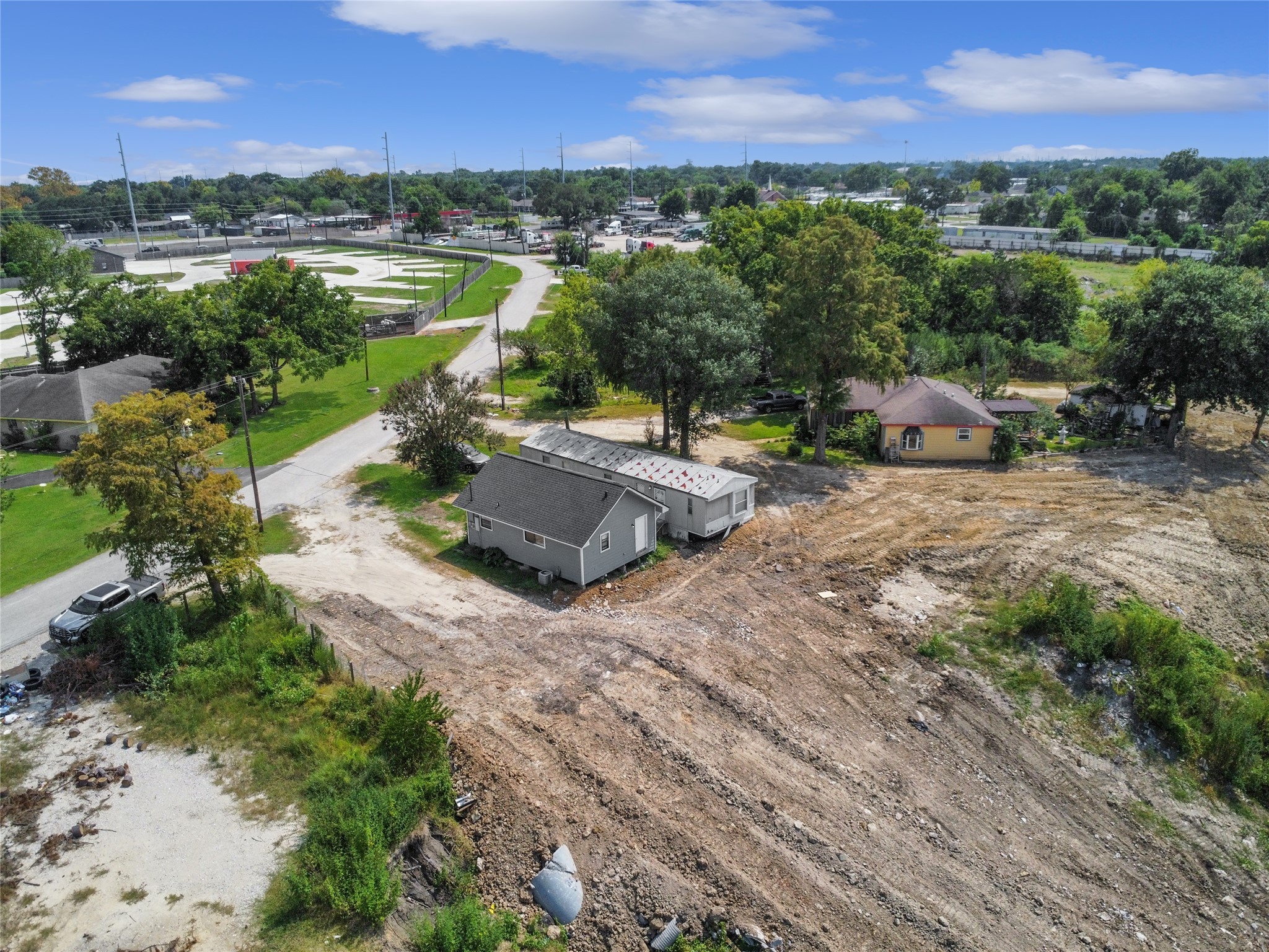 207 Riverside Street Highlands, TX 77562 - Photo 5 of 29