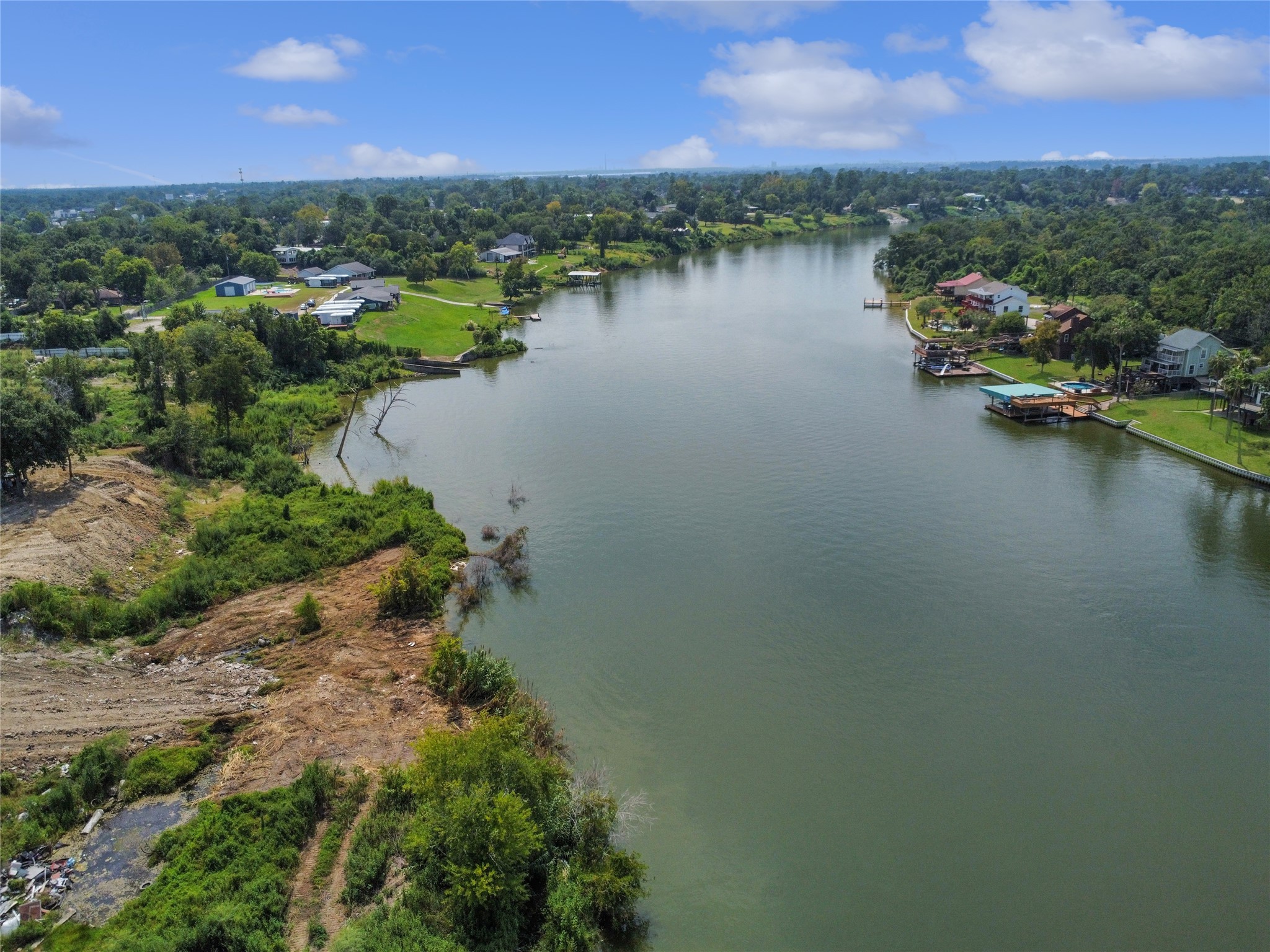 207 Riverside Street Highlands, TX 77562 - Photo 7 of 29