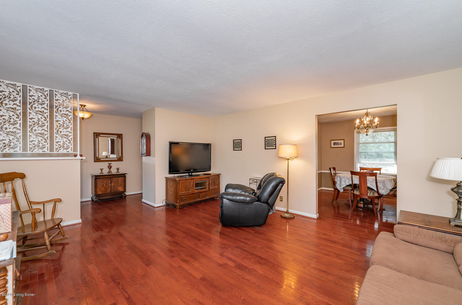 10212 Nanka Road Louisville, KY 40272 - Photo 4 of 42 10212 Nanka Rd L-25
