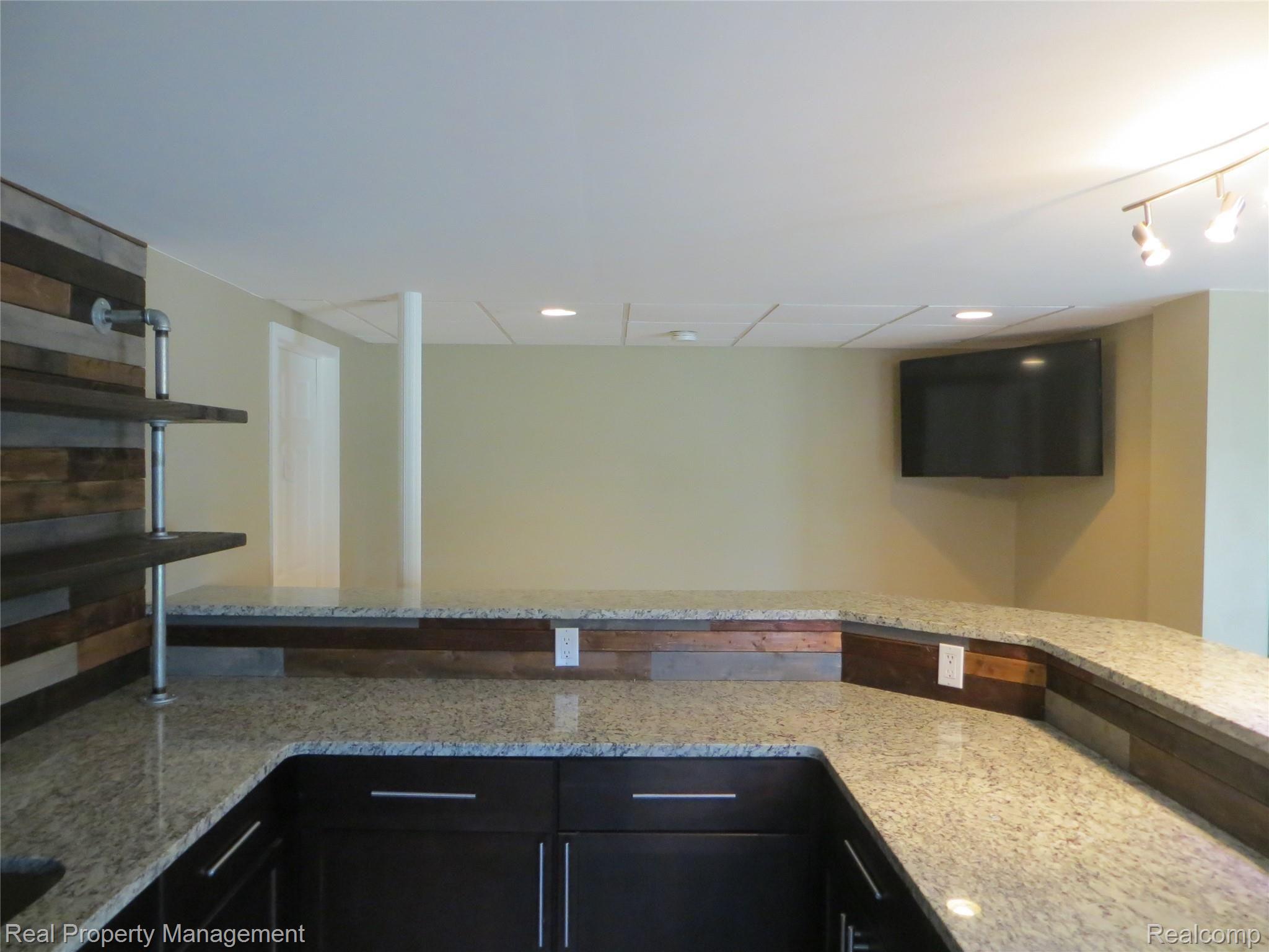 5650 Stonehaven Boulevard Rochester, MI 48306 - Photo 54 of 59 IMG_6668.JPG