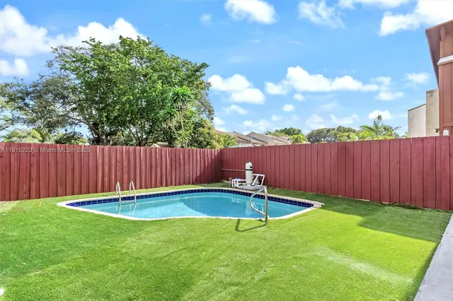 $544,000 | 6884 Northwest 30th Avenue, Fort Lauderdale, FL 33309