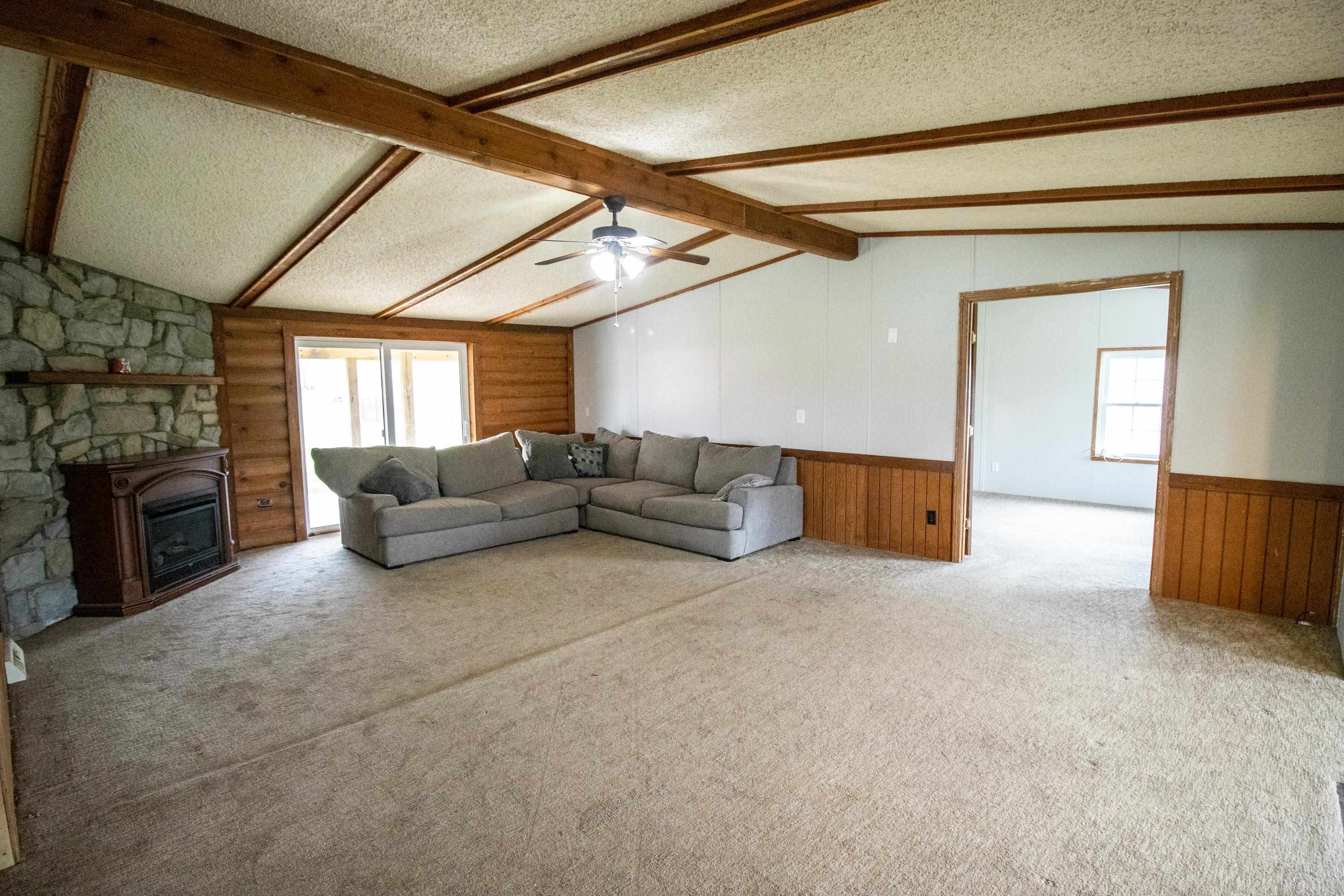 7414 East Frances Road Mount Morris, MI 48458 - Photo 2 of 57 50139413-152b48da-3c96-4493-a2c7-f0eb25e0444b.JPG
