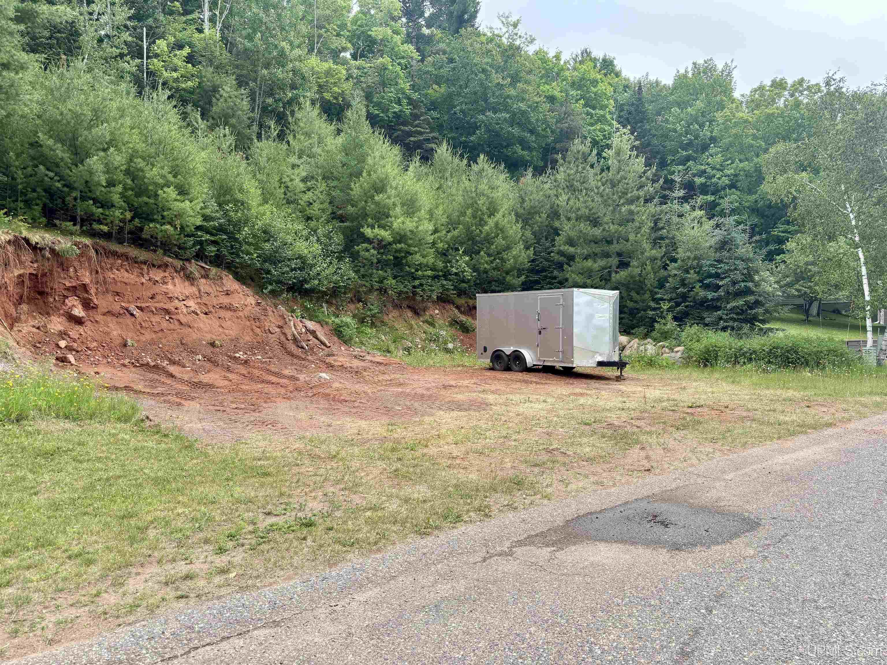 1051 Suncliffe Drive Ishpeming, MI 49849 - Photo 5 of 8