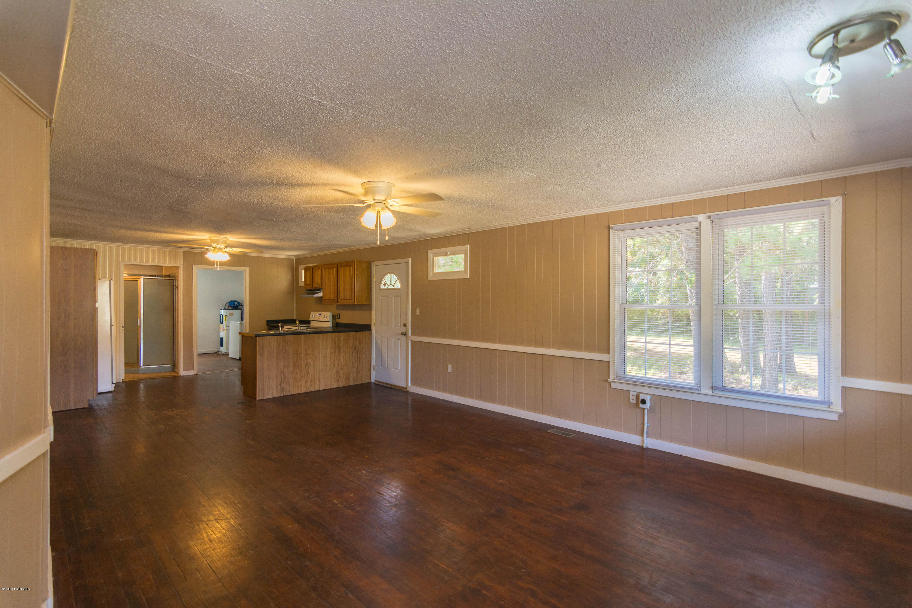 624 Ocean Highway Holly Ridge, NC 28445 - Photo 8 of 27 DSC_6389