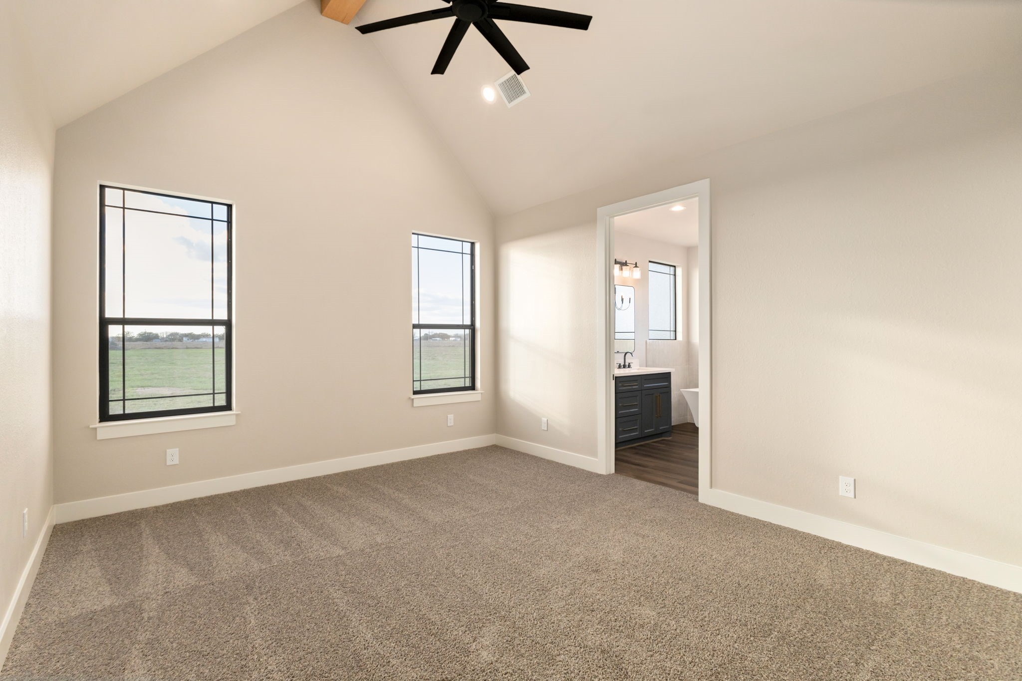 114 Country View Lane Schulenburg, TX 78956 - Photo 20 of 41