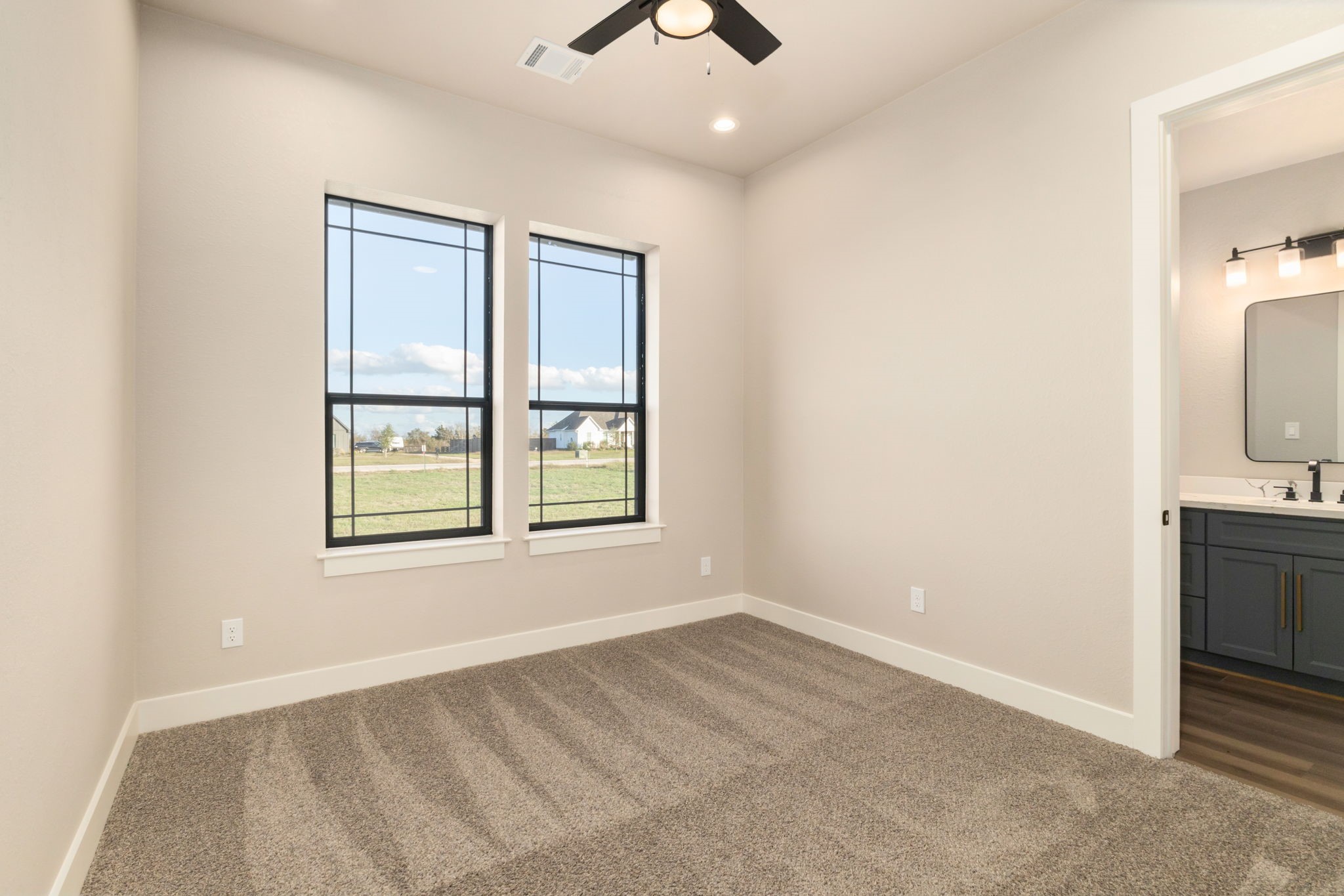 114 Country View Lane Schulenburg, TX 78956 - Photo 24 of 41