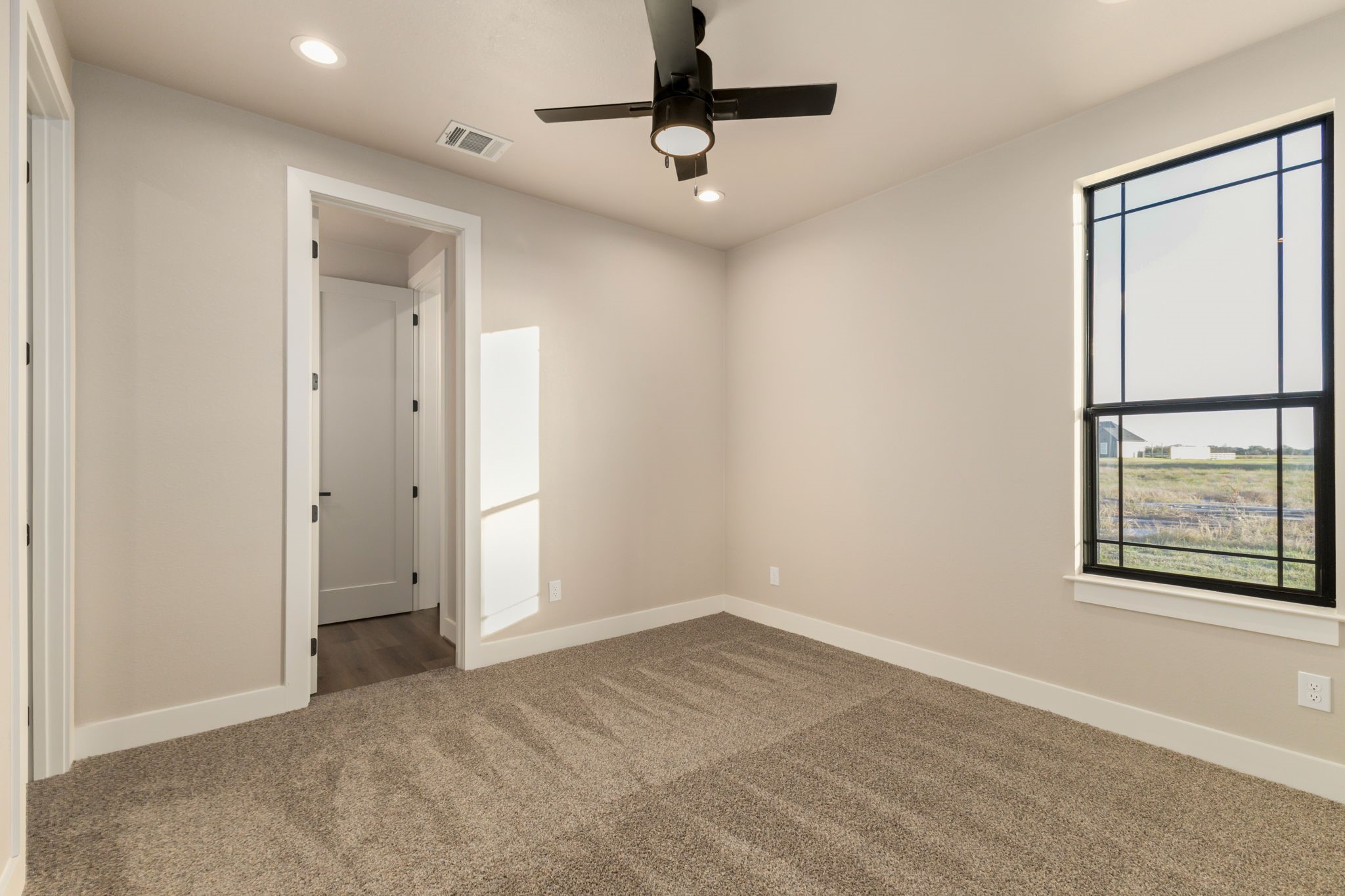 114 Country View Lane Schulenburg, TX 78956 - Photo 27 of 41