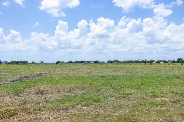 $649,000 | 114 Country View Lane, Schulenburg, TX 78956