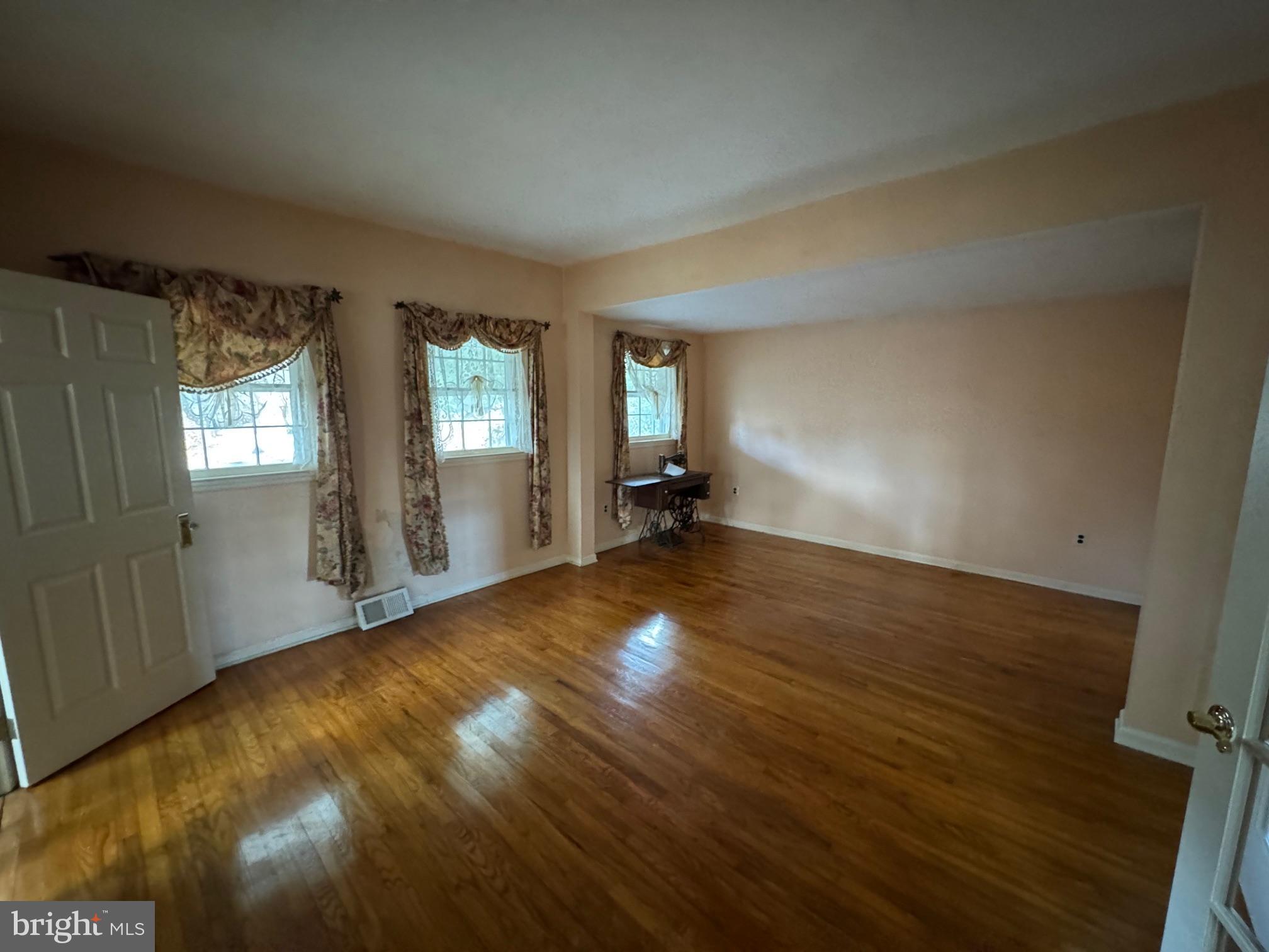 536 North Shore Road Absecon, NJ 08201 - Photo 19 of 55 Gallery Image 19
