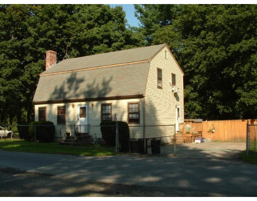 6 Maple Court Ashland, MA 01721 - Photo 1 of 12 Gallery Image 1