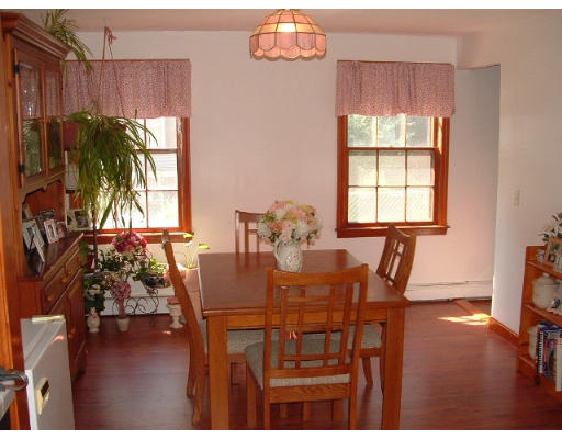 6 Maple Court Ashland, MA 01721 - Photo 4 of 12 Gallery Image 4