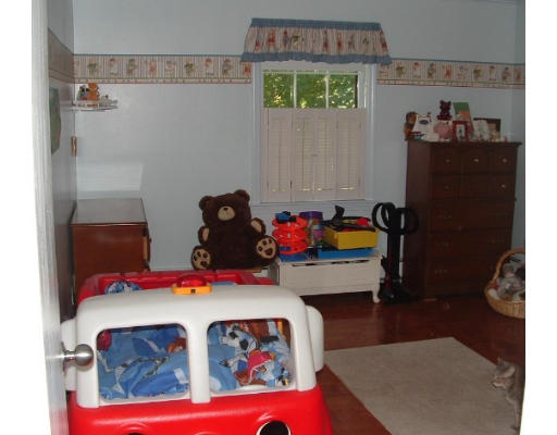 6 Maple Court Ashland, MA 01721 - Photo 9 of 12 Gallery Image 9
