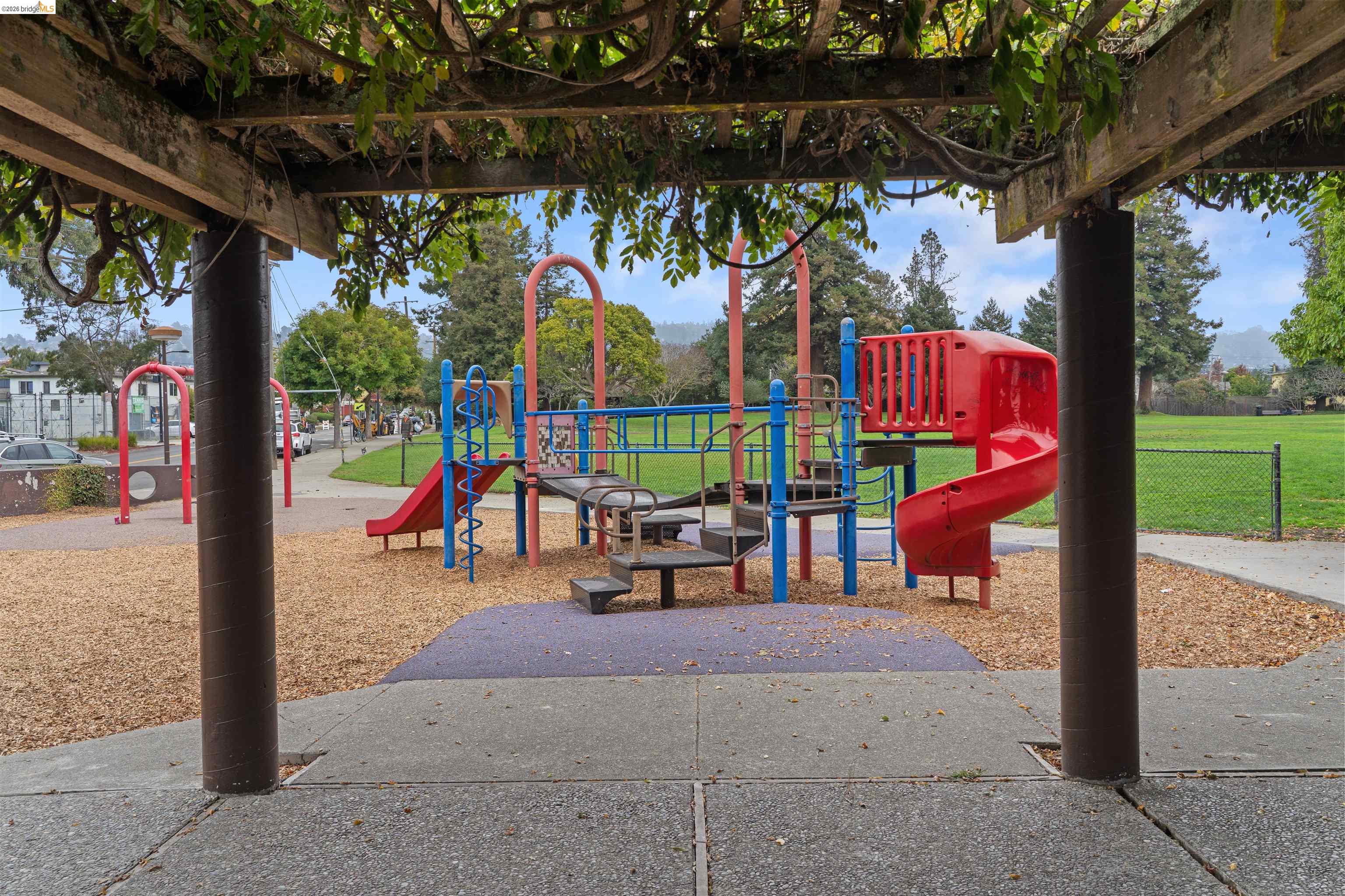 1207 Cornell Avenue Berkeley, CA 94706 - Photo 56 of 59