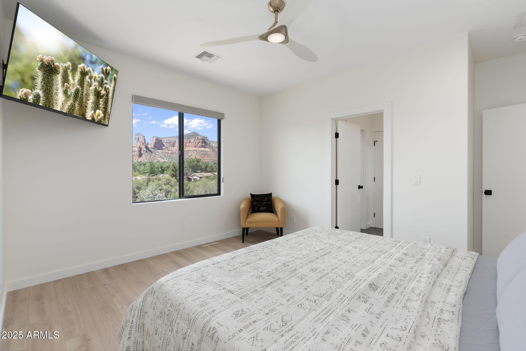 327 Suncliffe Drive Sedona, AZ 86351 - Photo 27 of 79 Third Bedroom