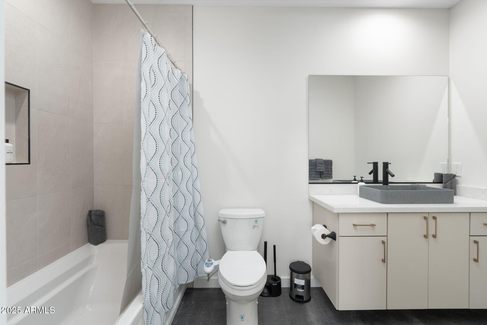 327 Suncliffe Drive Sedona, AZ 86351 - Photo 42 of 79 Casita Bathroom