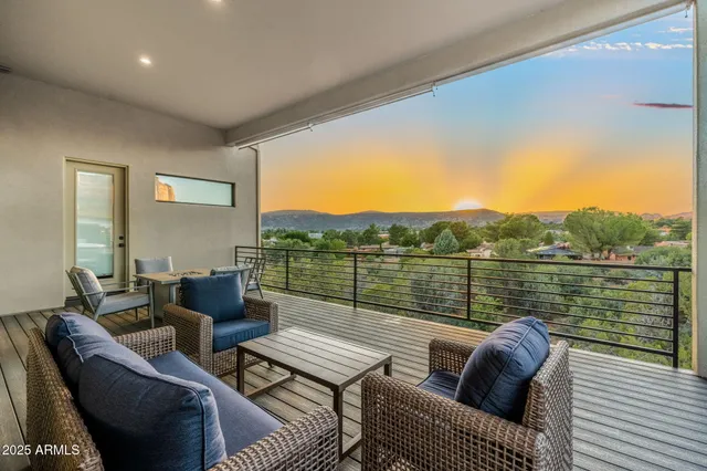 $1,975,000 | 327 Suncliffe Drive, Sedona, AZ 86351