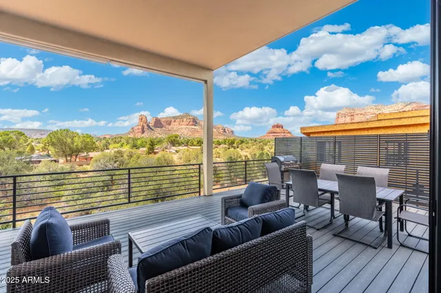 $1,975,000 | 327 Suncliffe Drive, Sedona, AZ 86351
