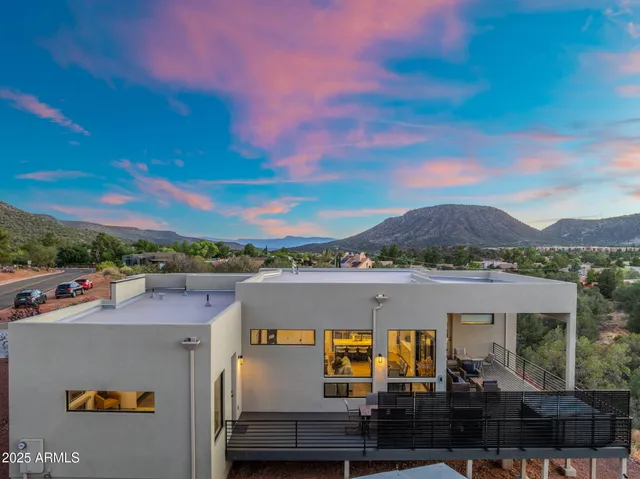 $1,975,000 | 327 Suncliffe Drive, Sedona, AZ 86351