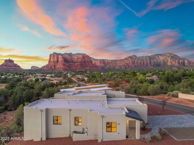 $1,975,000 | 327 Suncliffe Drive, Sedona, AZ 86351