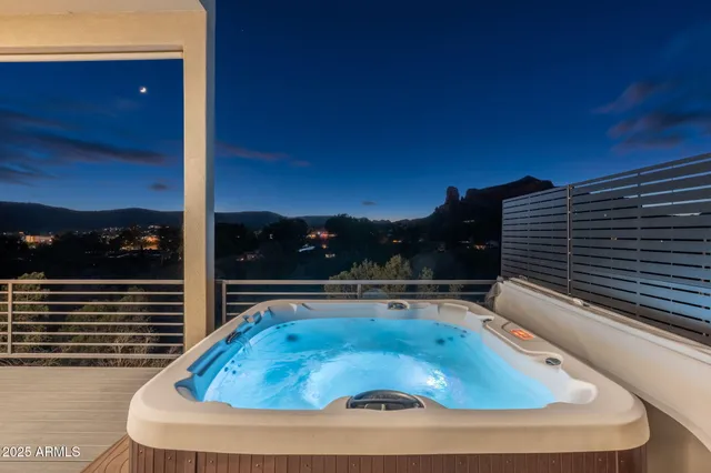 $1,975,000 | 327 Suncliffe Drive, Sedona, AZ 86351