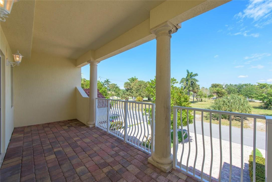 3861 Northeast 22nd Way, Unit 1 Lighthouse Point, FL 33064 - Photo 14 of 40 Photo 14