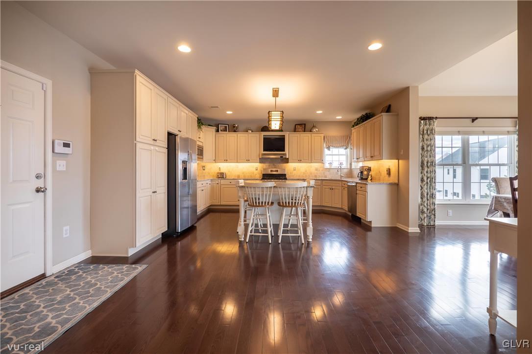 2723 Monacacy Road Nazareth, PA 18064 - Photo 10 of 49 Kitchen