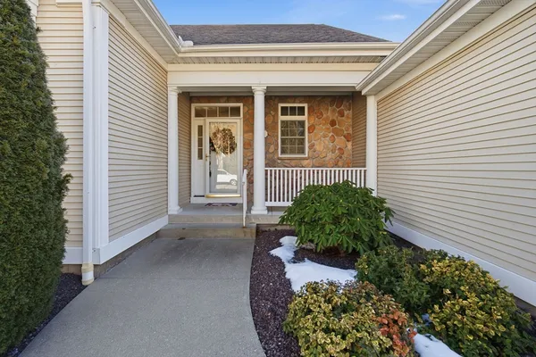 $529,900 | 1 Aspen Drive, Unit 1, Wilbraham, MA 01095