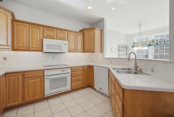 $529,900 | 1 Aspen Drive, Unit 1, Wilbraham, MA 01095