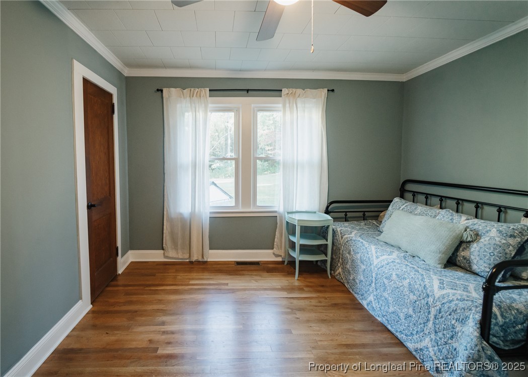 9778 Highway 24 Carthage, NC 28327 - Photo 38 of 47 a living room with furniture and a large window