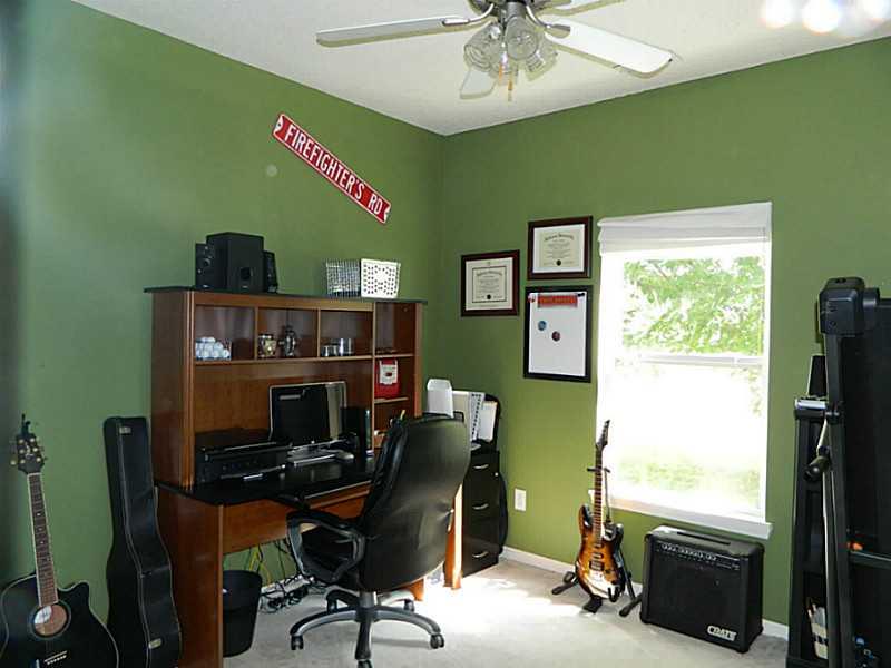 10895 Ravelle Road Indianapolis, IN 46234 - Photo 14 of 23
