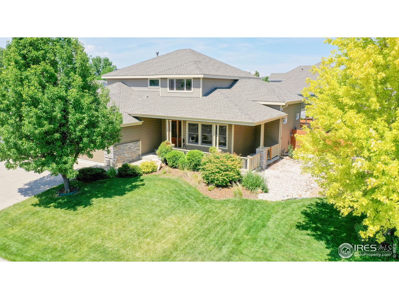 1708 Rolling Gate Road Fort Collins, CO 80526 - Photo 2 of 40 Front yard