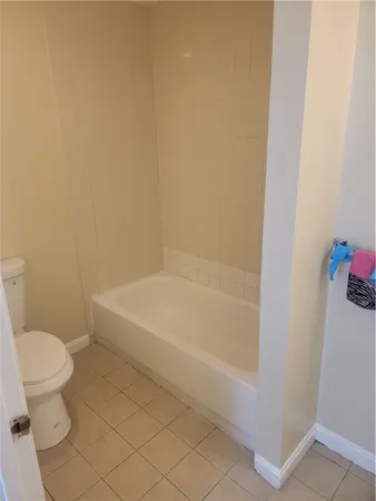 $1,600 | 69 Fales Street, Unit 2B, Central Falls, RI 02863