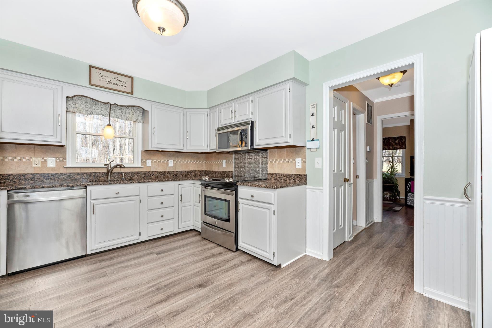 14112 Peddicord Road Mount Airy, MD 21771 - Photo 11 of 31 Kitchen