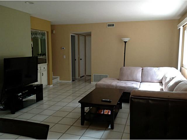 399 Compass Road Oceanside, CA 92054 - Photo 10 of 24 View of family room.