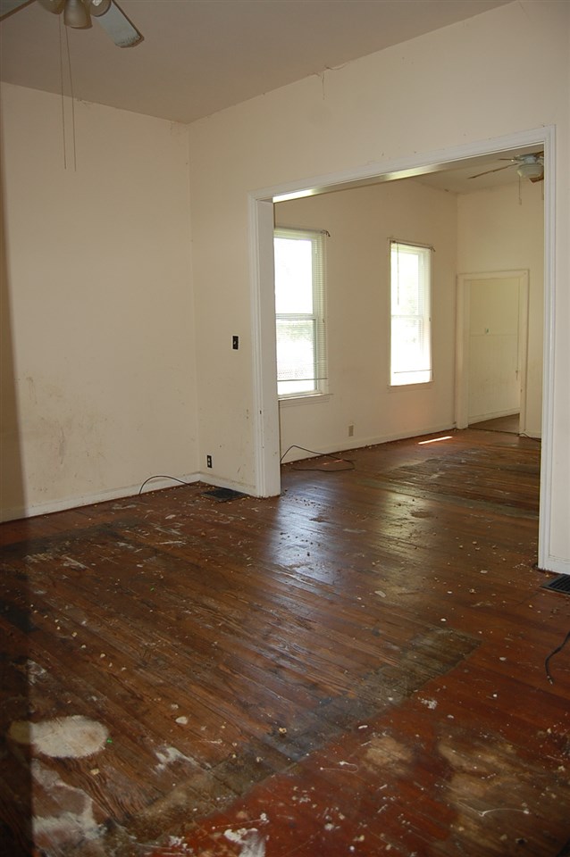 659 Line Street Evansville, IN 47713 - Photo 4 of 18 Gallery Image 4