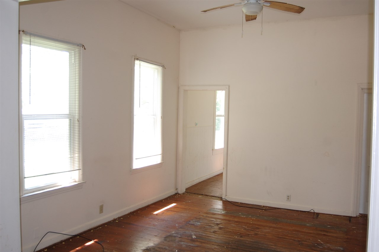 659 Line Street Evansville, IN 47713 - Photo 10 of 18 Gallery Image 10