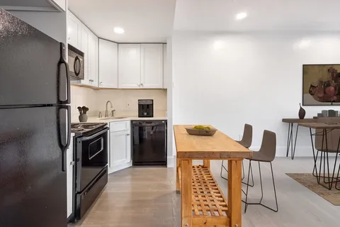 $799,000 | 762 Tremont Street, Unit 5, Boston, MA 02118