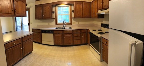 11 Perryville Road Webster, MA 01570 - Photo 18 of 27 Gallery Image 18