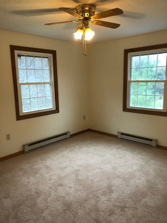 11 Perryville Road Webster, MA 01570 - Photo 21 of 27 Gallery Image 21