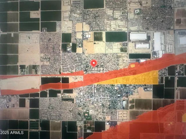 a view of a yard with an outdoor space