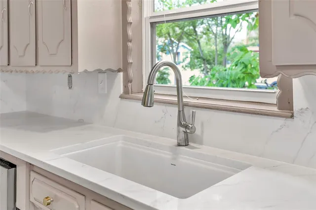 $174,999 | 1005 North Neal Street, Commerce, TX 75428