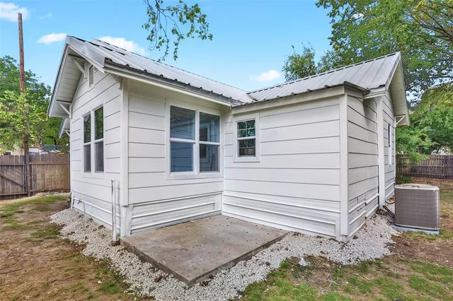 $174,999 | 1005 North Neal Street, Commerce, TX 75428