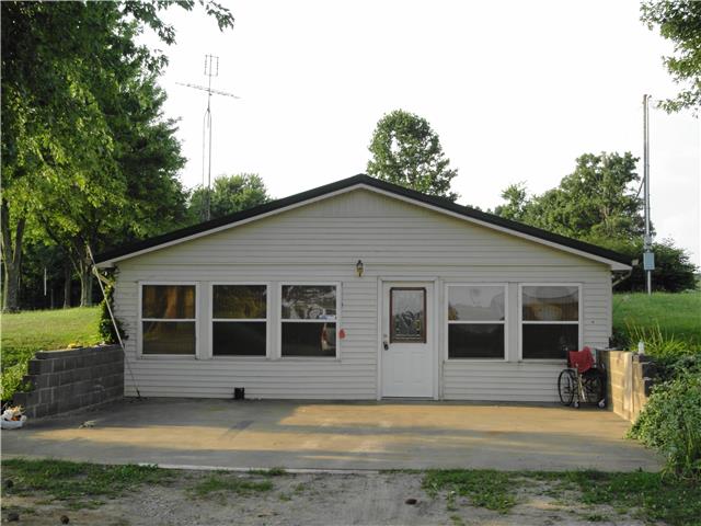 63 Overnack Road Lawrenceburg, TN 38464 - Photo 2 of 20 Front of the Home.