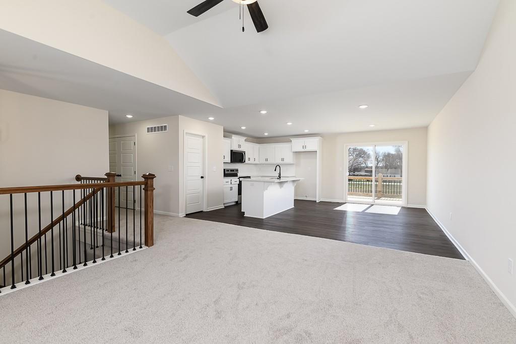 1010 2nd Street Perry, KS 66073 - Photo 4 of 25