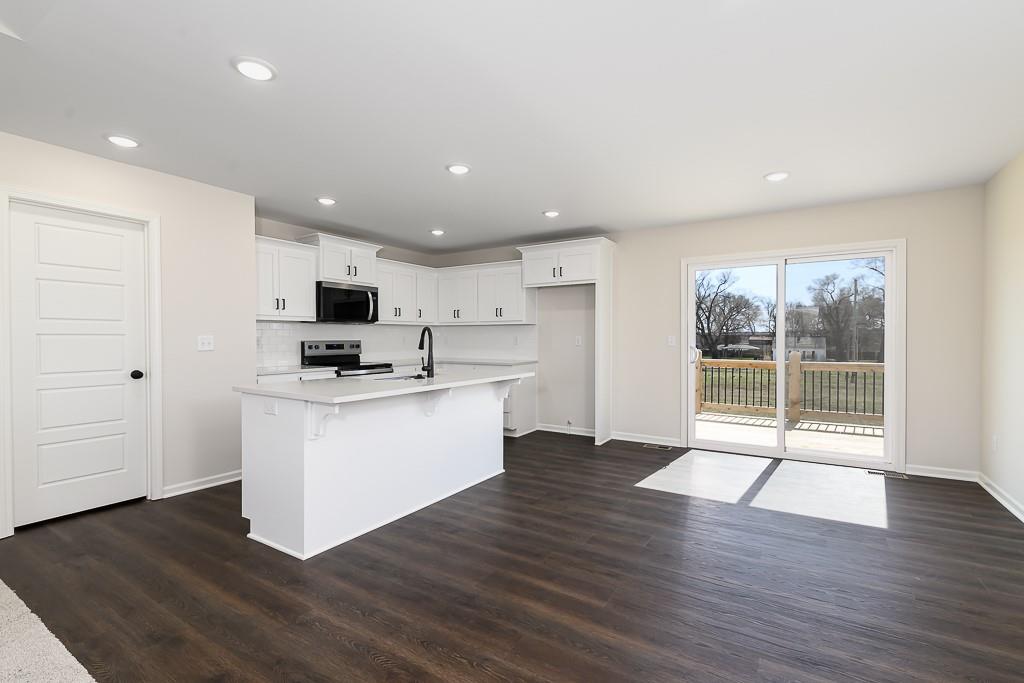 1010 2nd Street Perry, KS 66073 - Photo 5 of 25