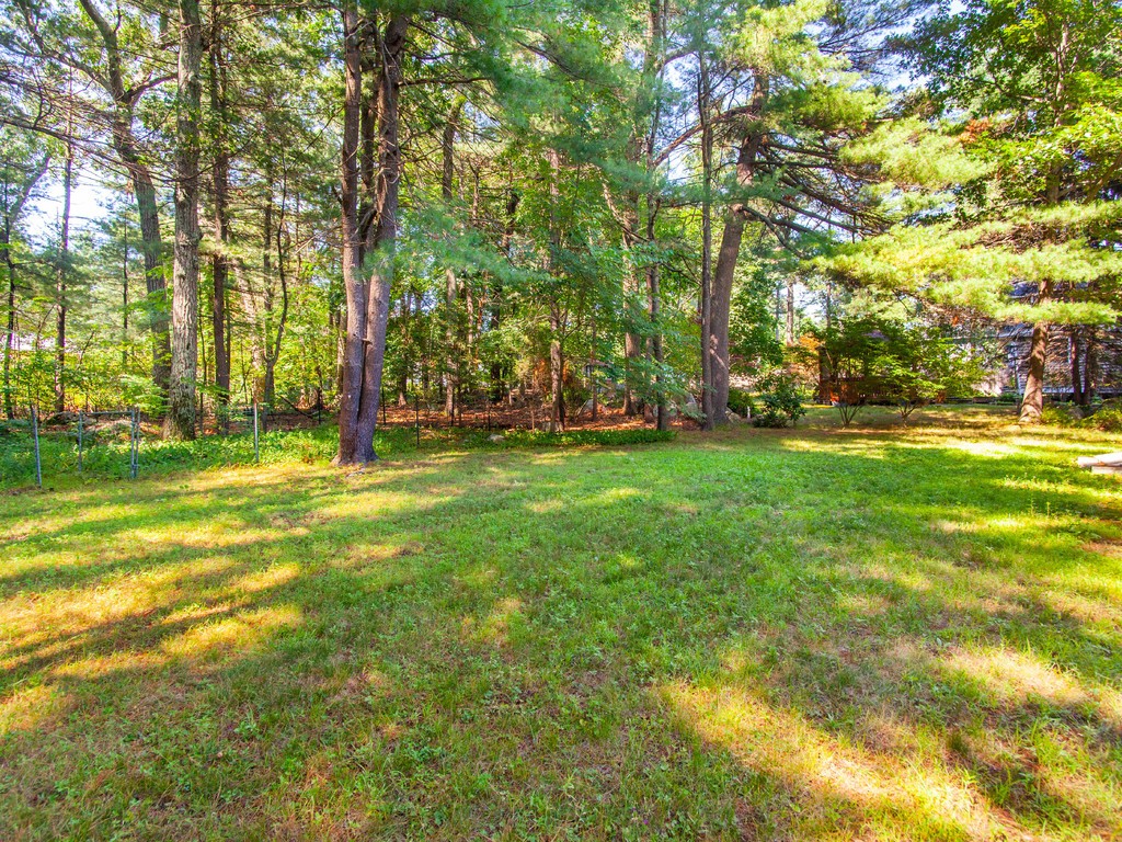 36 College Road Burlington, MA 01803 - Photo 5 of 23 Gallery Image 5