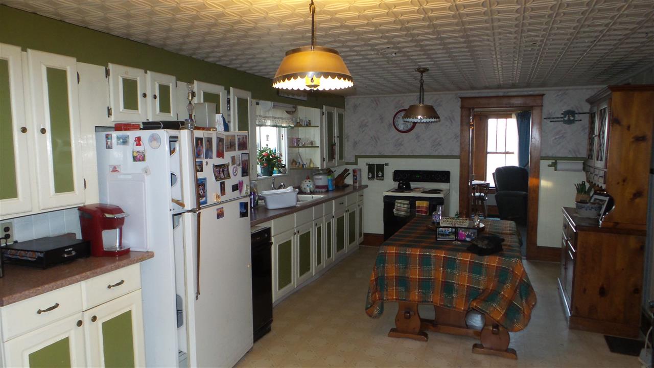 127 Mountain Road Pittsfield, NH 03263 - Photo 14 of 29